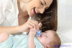 十年陪跑手记我在美国生子的峰谷之间，为你点亮那盏灯